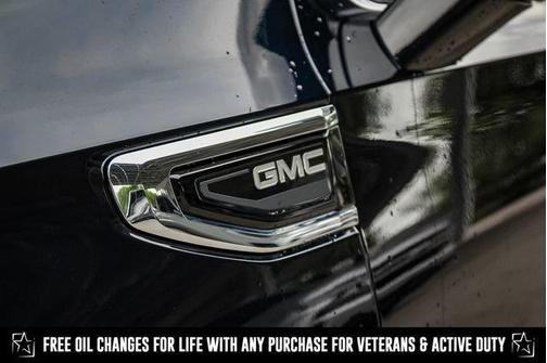 2022 GMC Yukon SLE