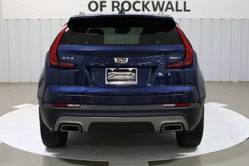 2022 Cadillac XT4 Premium Luxury