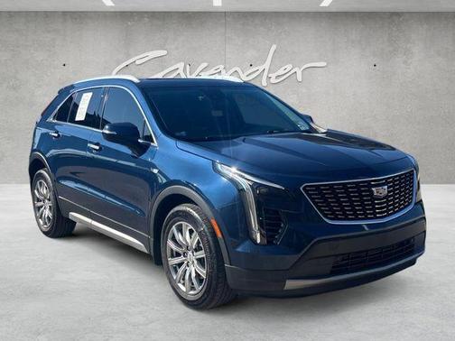 2022 Cadillac XT4 Premium Luxury