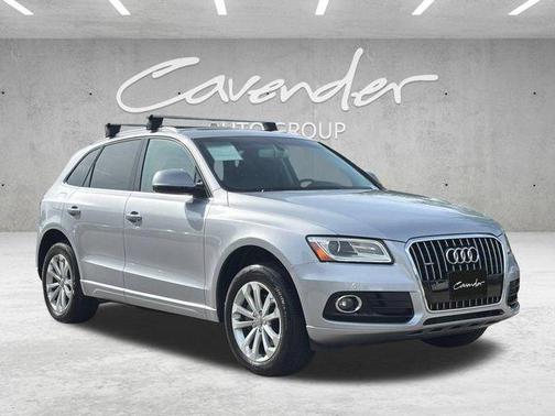 Florett Silver Metallic 2016 Audi Q5 2.0T Premium Plus