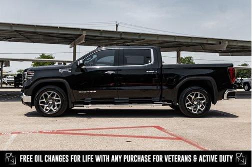 2022 GMC Sierra 1500 SLT