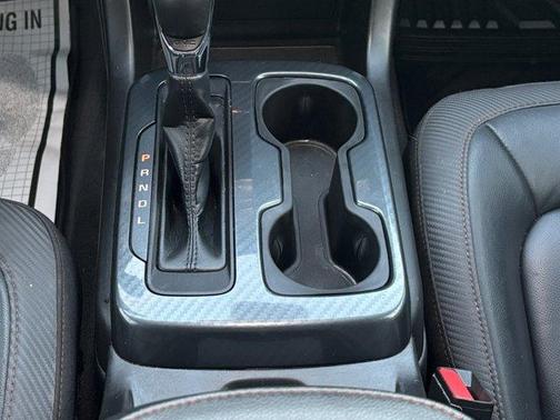 Summit White 2022 GMC Canyon AT4 w/Leather