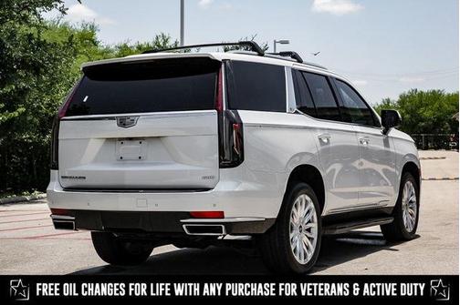 2022 Cadillac Escalade Luxury