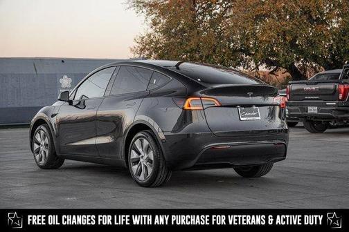 2024 Tesla Model Y Long Range