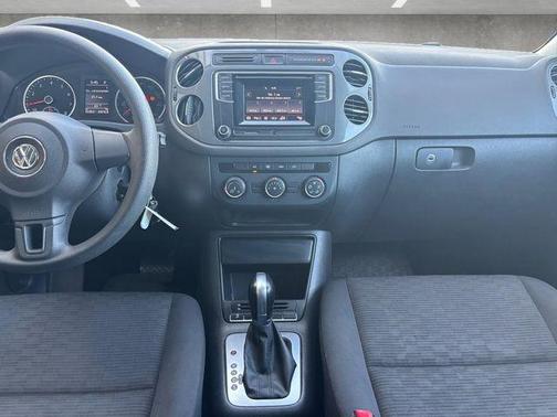 2017 Volkswagen Tiguan Limited 2.0T