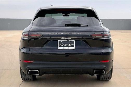 2022 Porsche Cayenne Base