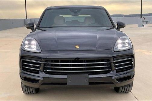 Black 2022 Porsche Cayenne Base