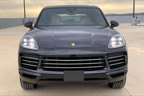 2022 Porsche Cayenne Base