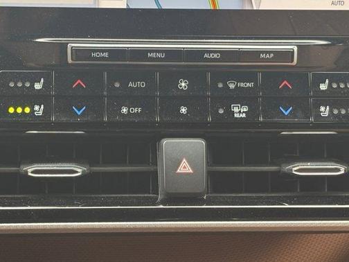 Tan 2020 Toyota Highlander Platinum