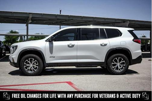 2024 GMC Acadia AT4