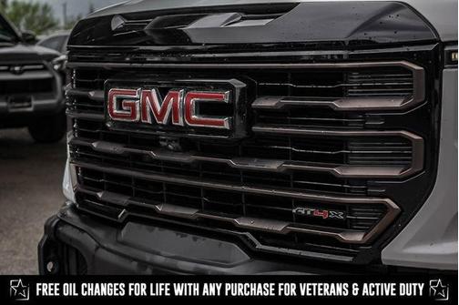 2023 GMC Sierra 1500 AT4X