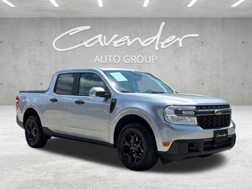 Silver Metallic 2022 Ford Maverick XLT