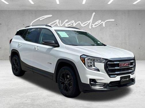 Summit White 2023 GMC Terrain AT4
