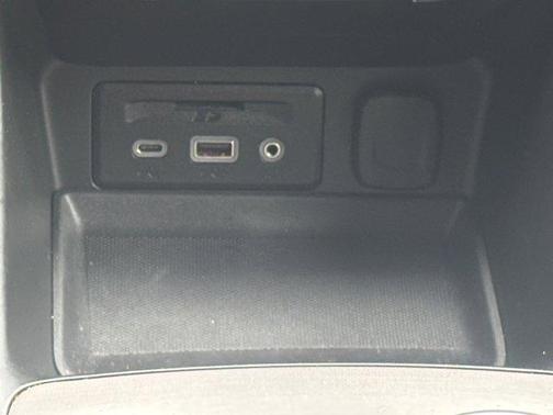 Summit White 2023 GMC Terrain AT4