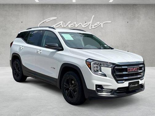Summit White 2023 GMC Terrain AT4