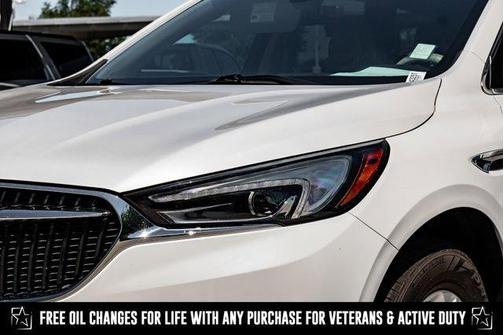 2020 Buick Enclave Essence