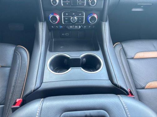 2024 GMC Yukon XL AT4