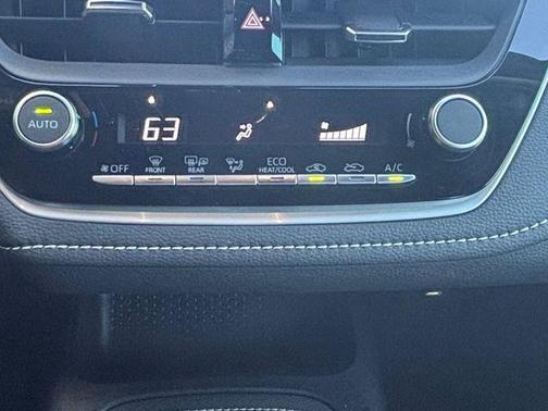 2023 Toyota Corolla Hatchback SE