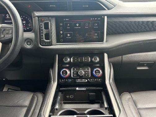 White Frost Tri-Coat 2024 GMC Yukon Denali