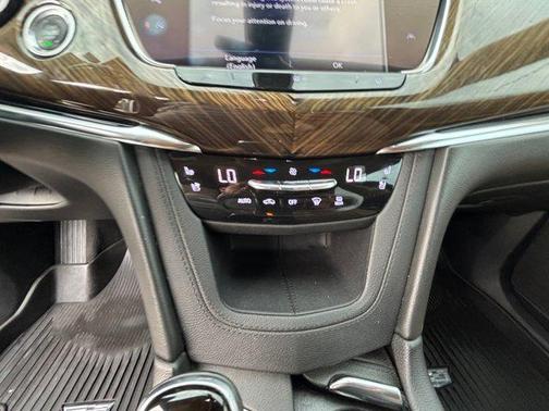 2020 Cadillac XT6 Premium Luxury FWD