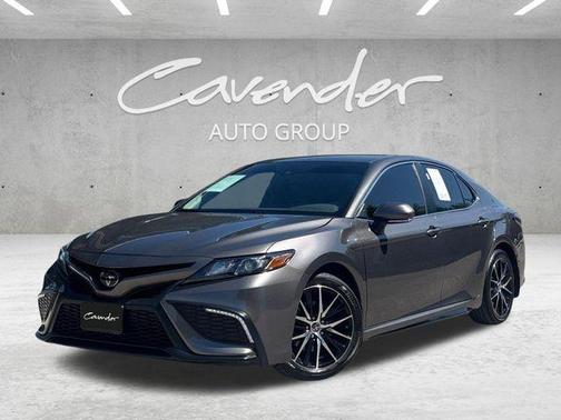Predawn Gray Mica 2024 Toyota Camry SE