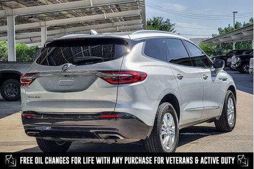 2021 Buick Enclave Essence