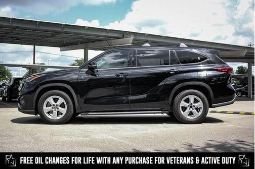 2022 Toyota Highlander L