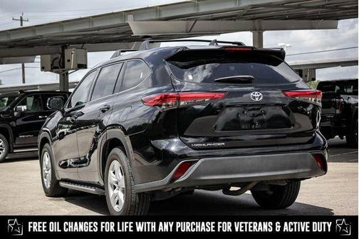 2022 Toyota Highlander L