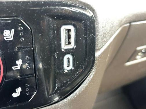 Summit White 2023 GMC Sierra 1500 SLT