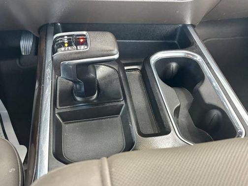 Summit White 2023 GMC Sierra 1500 SLT