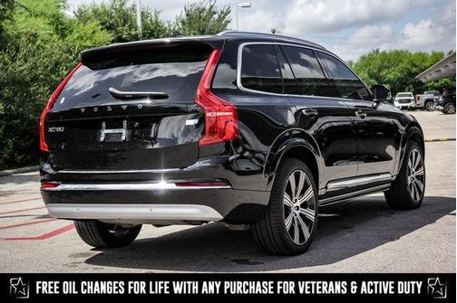 2022 Volvo XC90 Recharge Plug-In Hybrid T8 Inscription 7 Passenger
