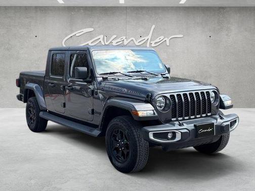 2022 Jeep Gladiator Sport