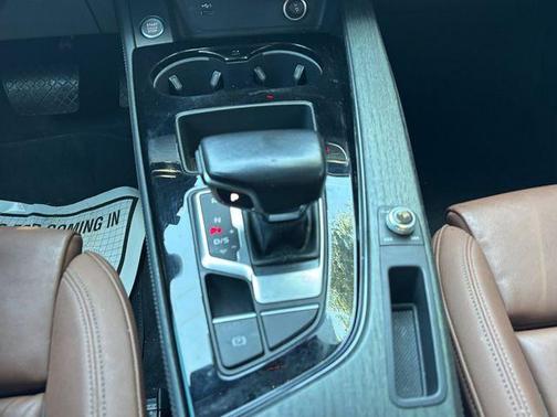 Mythos Black Metallic 2021 Audi A4 45 S line Premium Plus
