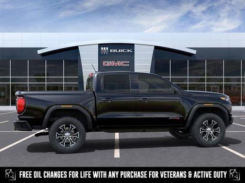 2025 GMC Canyon AT4