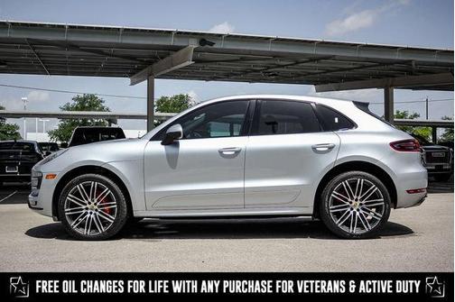 2016 Porsche Macan Turbo