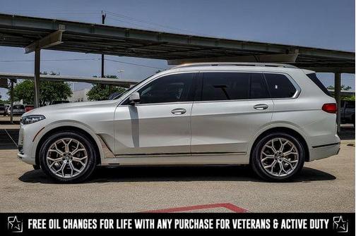 2022 BMW X7 xDrive40i
