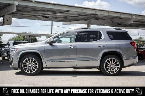 2022 GMC Acadia Denali
