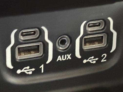 Black Forest Green Pearlcoat 2019 RAM 1500 Big Horn