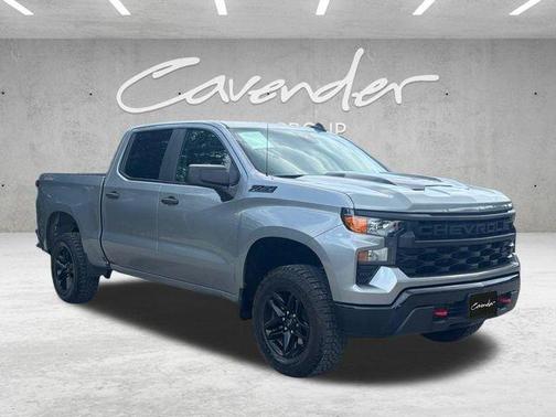 Sterling Gray Metallic 2024 Chevrolet Silverado 1500 Custom Trail Boss