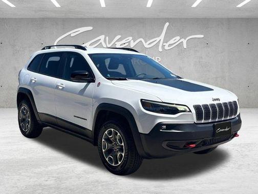 Bright White Clearcoat 2022 Jeep Cherokee Trailhawk