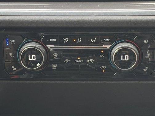Sterling Gray Metallic 2025 Chevrolet Silverado 2500 High Country