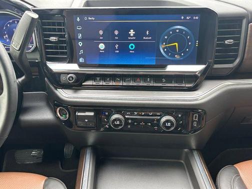 Sterling Gray Metallic 2025 Chevrolet Silverado 2500 High Country