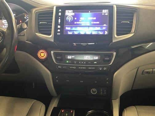 Gray 2018 Honda Pilot Elite