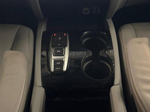 Gray 2018 Honda Pilot Elite