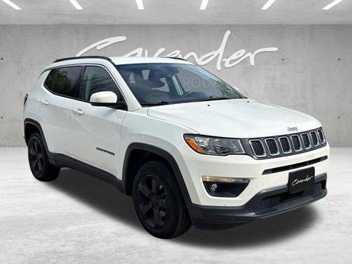 White Clearcoat 2019 Jeep Compass Latitude