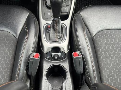 White Clearcoat 2019 Jeep Compass Latitude