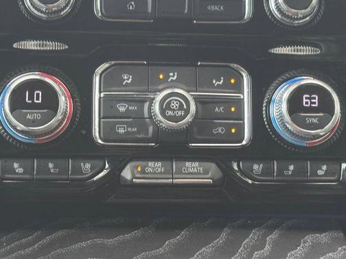 White Frost Tri-Coat 2021 GMC Yukon Denali
