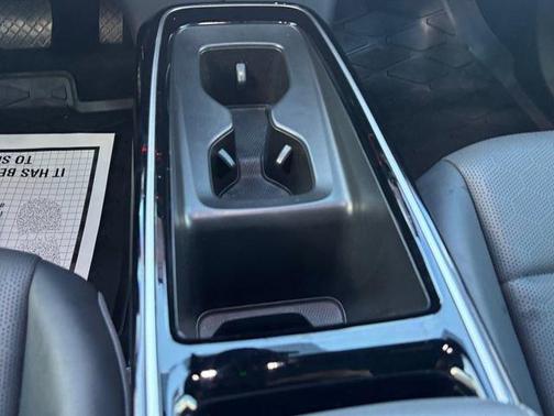 Opal White Pearl Effect 2023 Volkswagen ID.4 Pro S