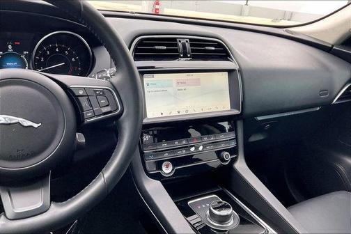 2020 Jaguar F-PACE 25t Premium