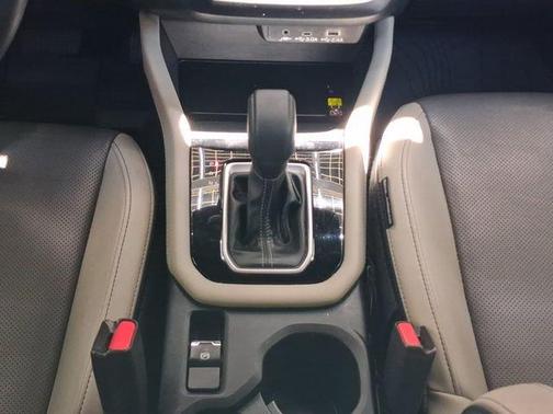 Crimson Red Pearl 2025 Subaru Forester Limited